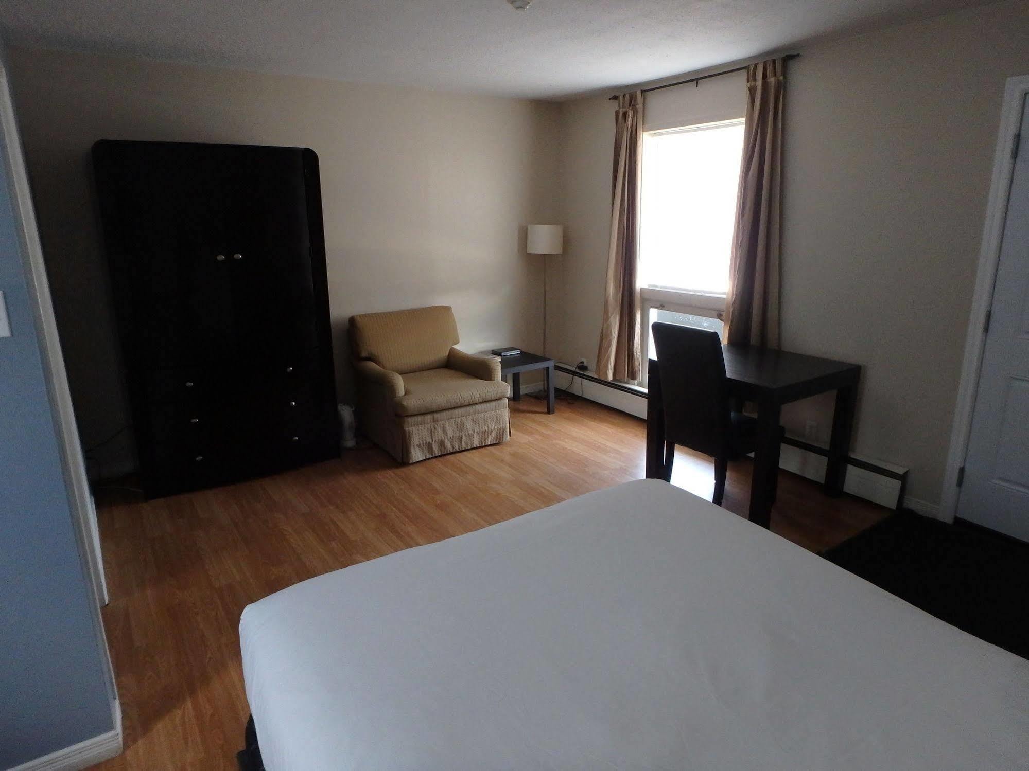 Wheel Motel New Liskeard